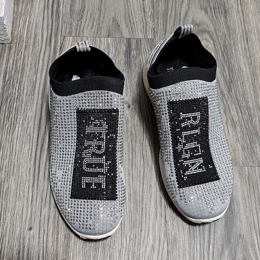 True Religion Aurelia Women's Embellished Knit Logo Slip On Sneakers Sz 🌴